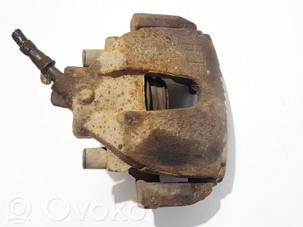 Caliper de freno delantero   813,736,813