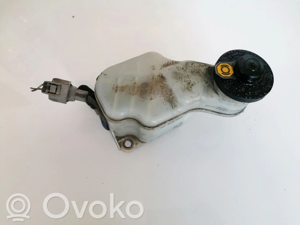 Toyota Avensis Verso Jarrunestesäiliö 