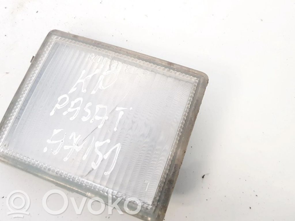 Volkswagen PASSAT B4 Reflector delantero 