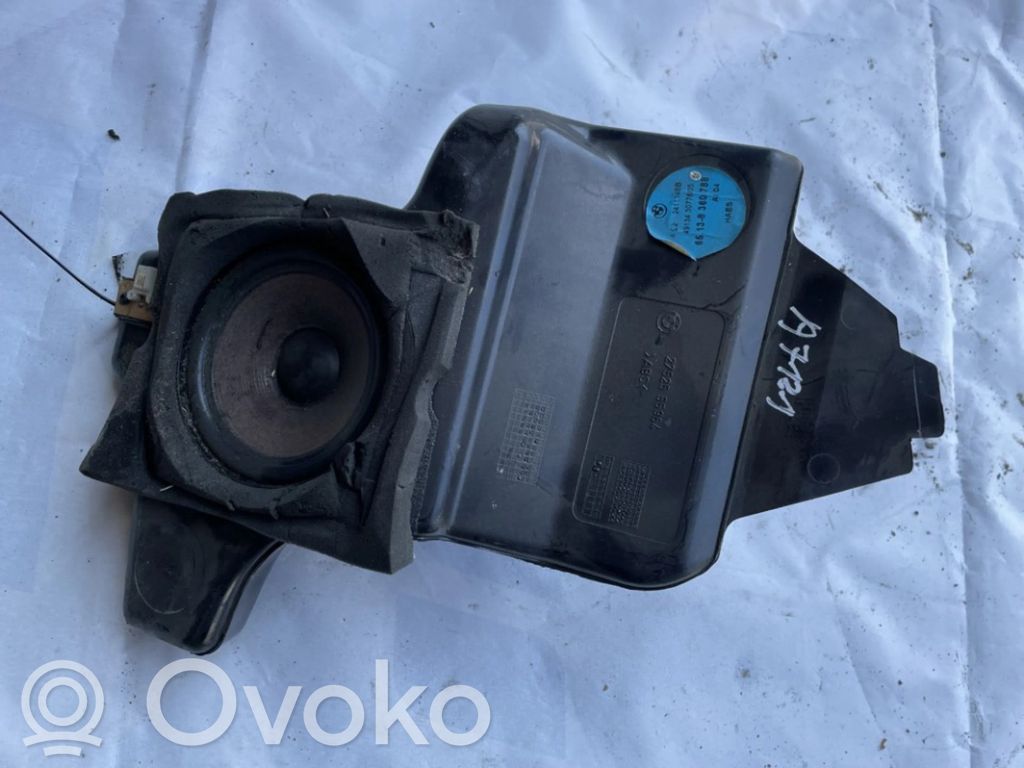BMW 5 E39 Subwoofer 
