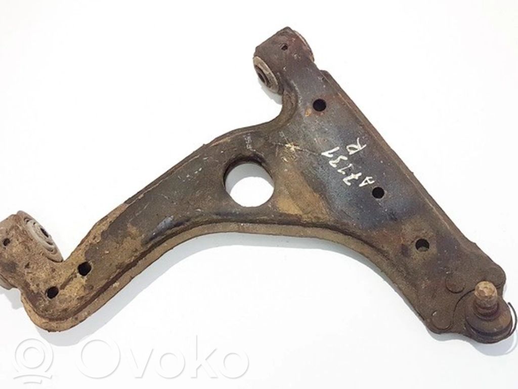 Opel Astra G Braccio di controllo sospensione anteriore inferiore/braccio oscillante
