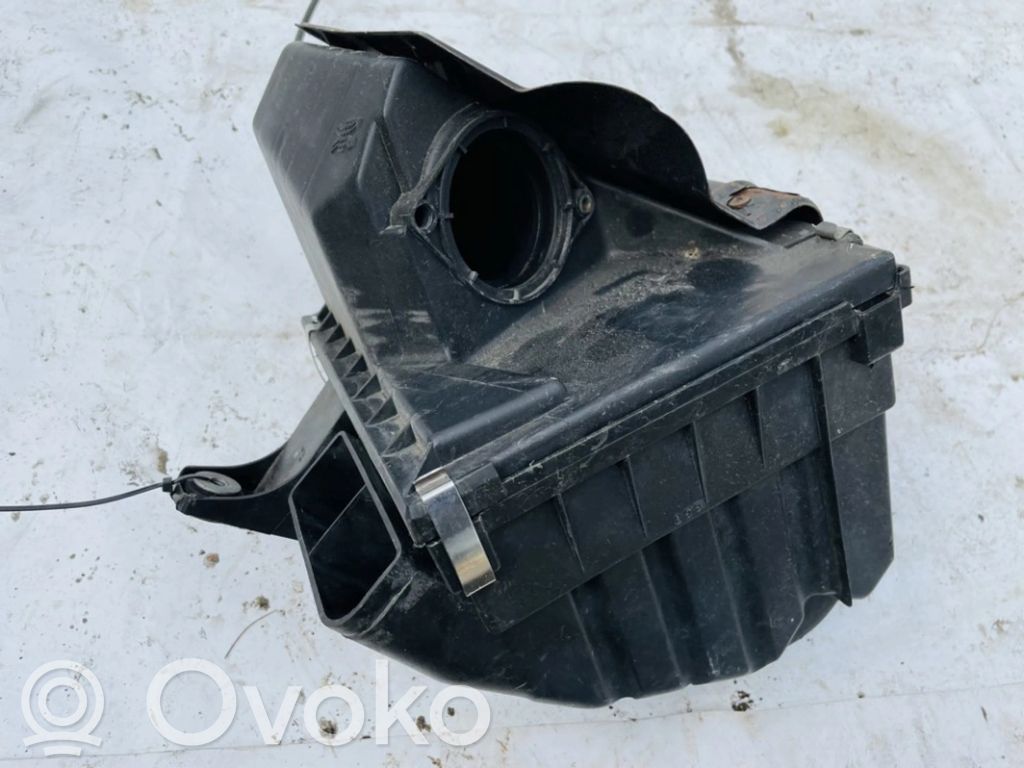 Volkswagen PASSAT B5 Cutie filtru aer 