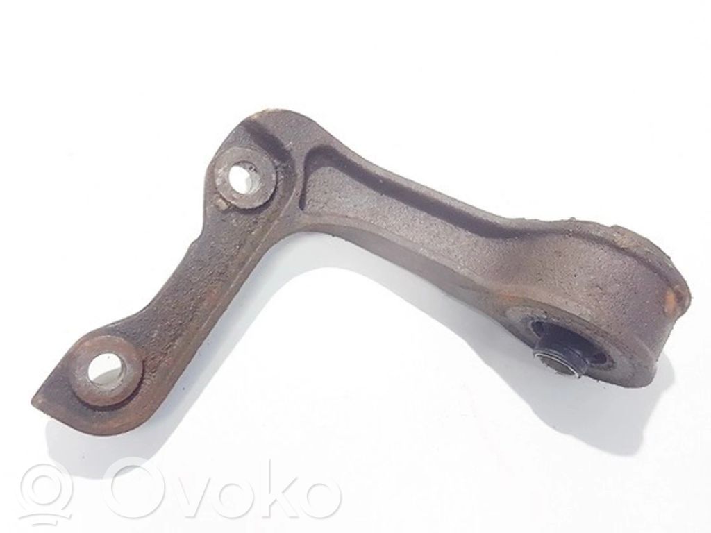 Engine mount bracket   2J14,2J14