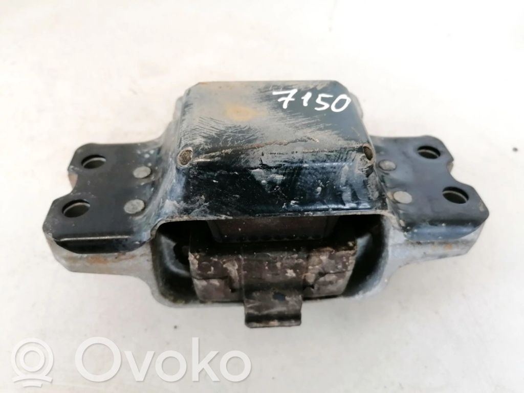 Volkswagen Golf VI Suport tampon motor