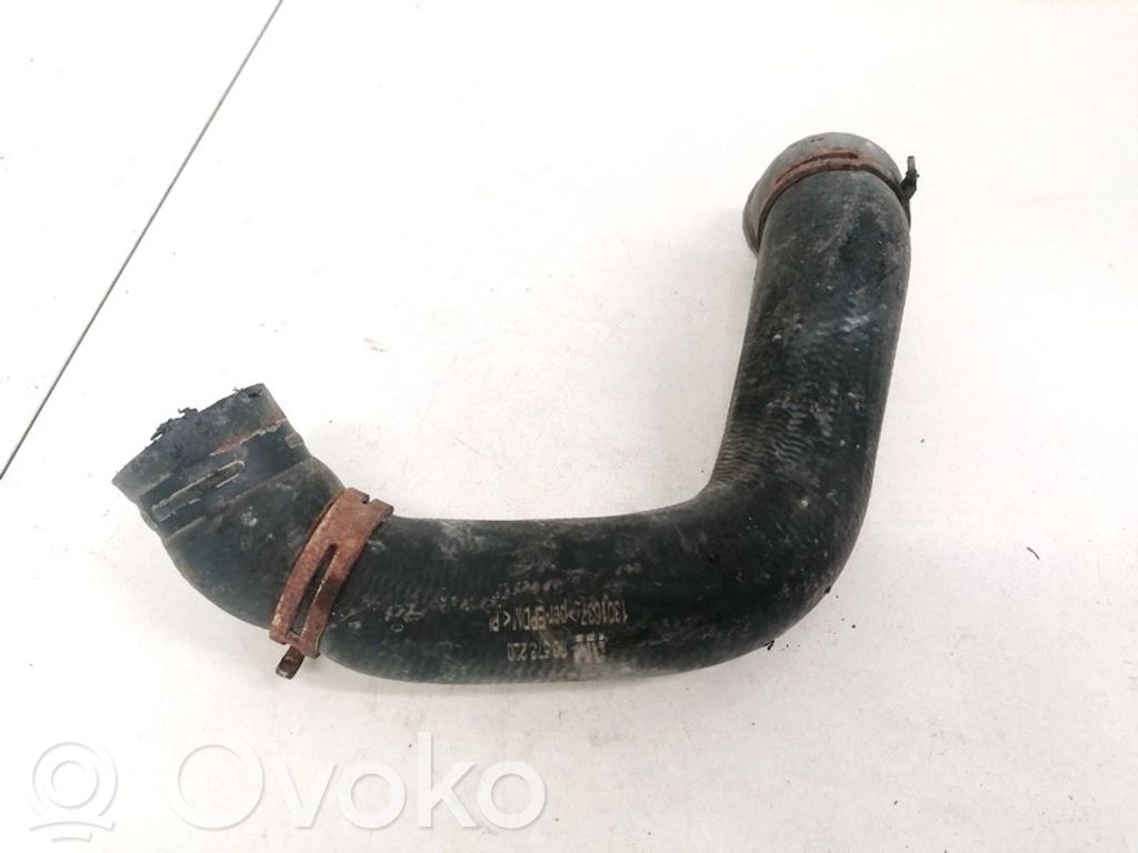 Opel Zafira A Moottorin vesijäähdytyksen putki/letku