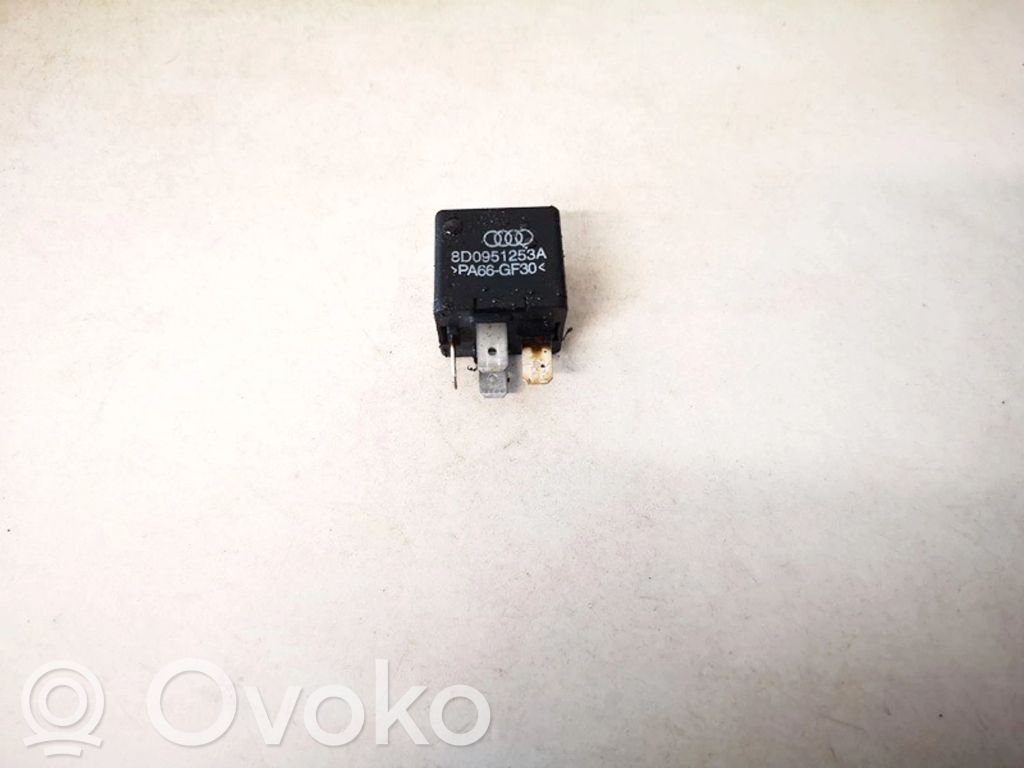 Audi A6 S6 C6 4F Inne przekaźniki