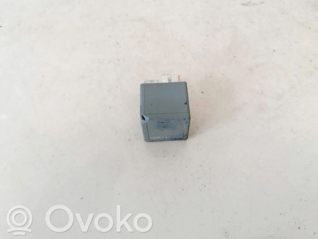 Otros relés   5M5T14B192EA,V23136J4X62,5M5T14B192EA,V23136J4X62