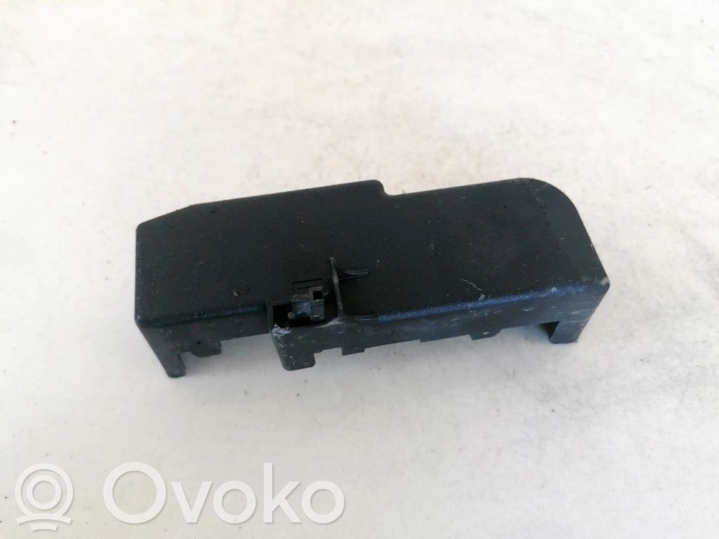 Opel Insignia A Coperchio scatola dei fusibili 