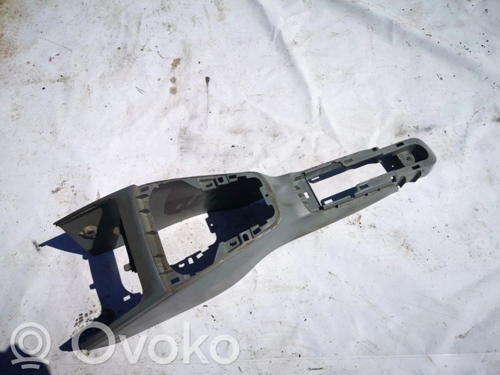 Mazda 2 Otros repuestos del interior 