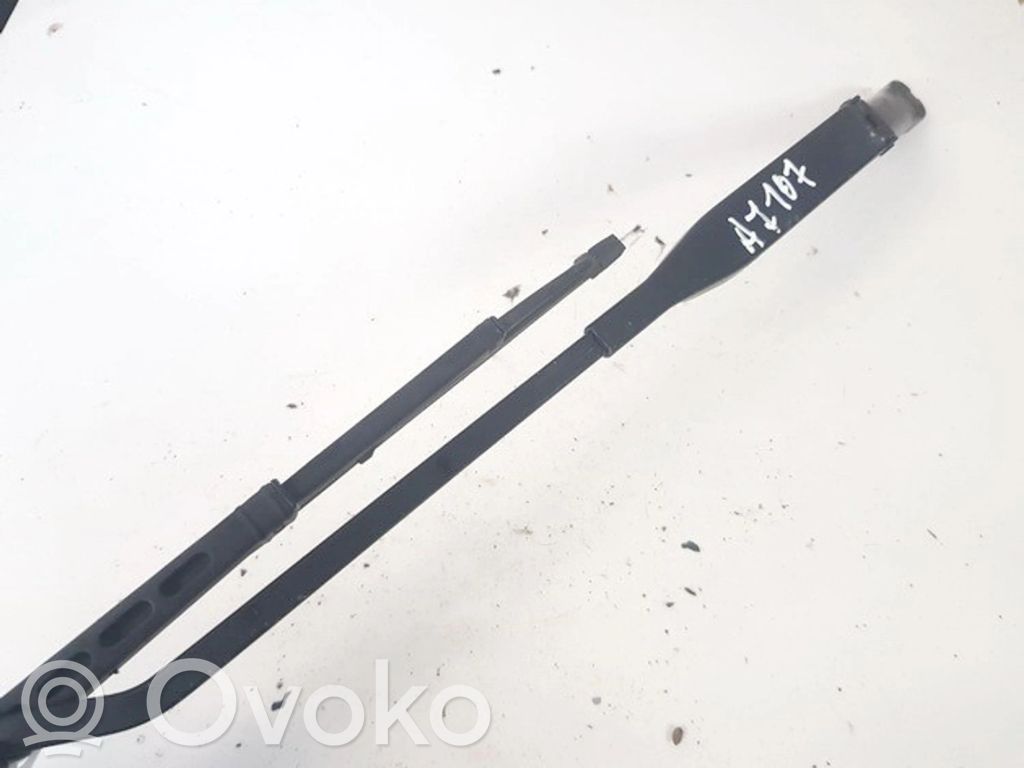 Audi A4 S4 B5 8D Braccio della spazzola tergicristallo anteriore 