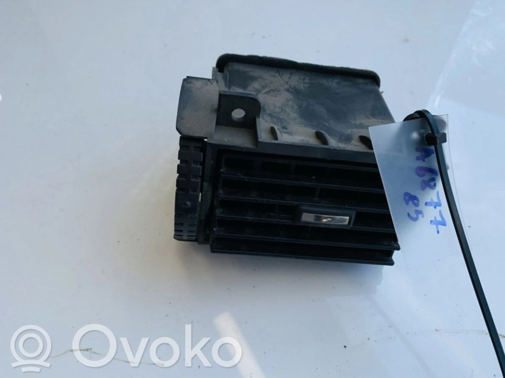 Nissan X-Trail T30 Griglia di ventilazione centrale cruscotto 