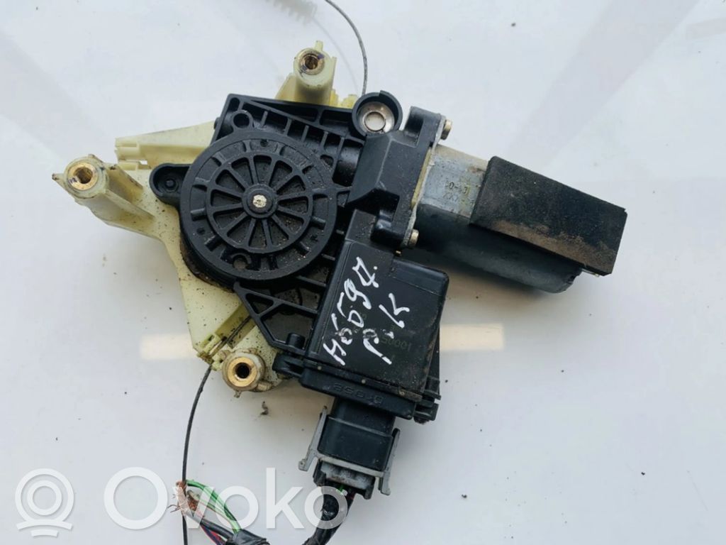 Mitsubishi Space Star Motor del regulador de la ventanilla de la puerta delantera 