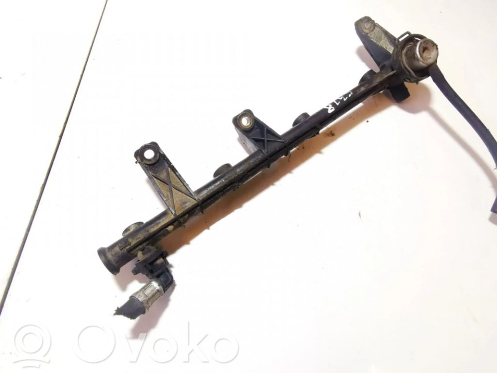 Renault Megane I Listwa wtryskowa 