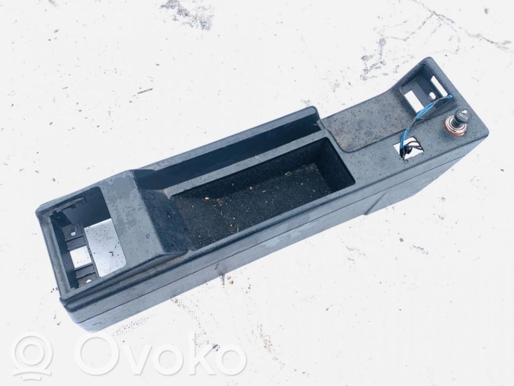 Audi 80 90 B3 Cita veida salona detaļa 