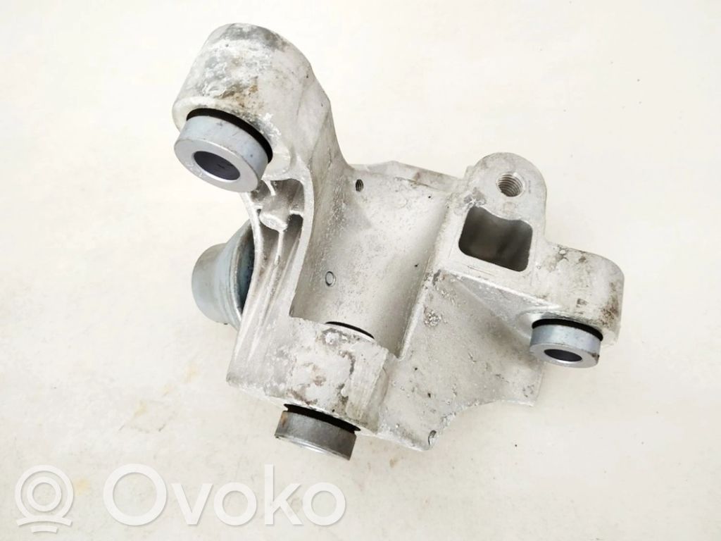 Jaguar I-Pace Engine mount bracket 