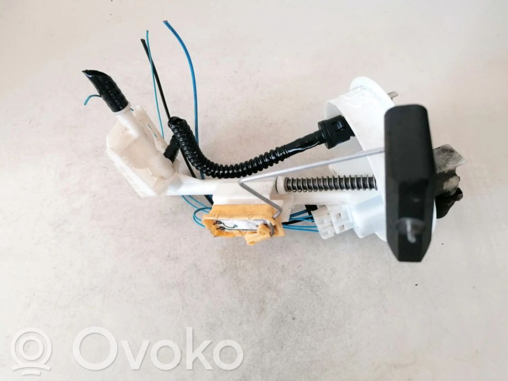 Mercedes-Benz E W211 Sensore di livello del carburante
