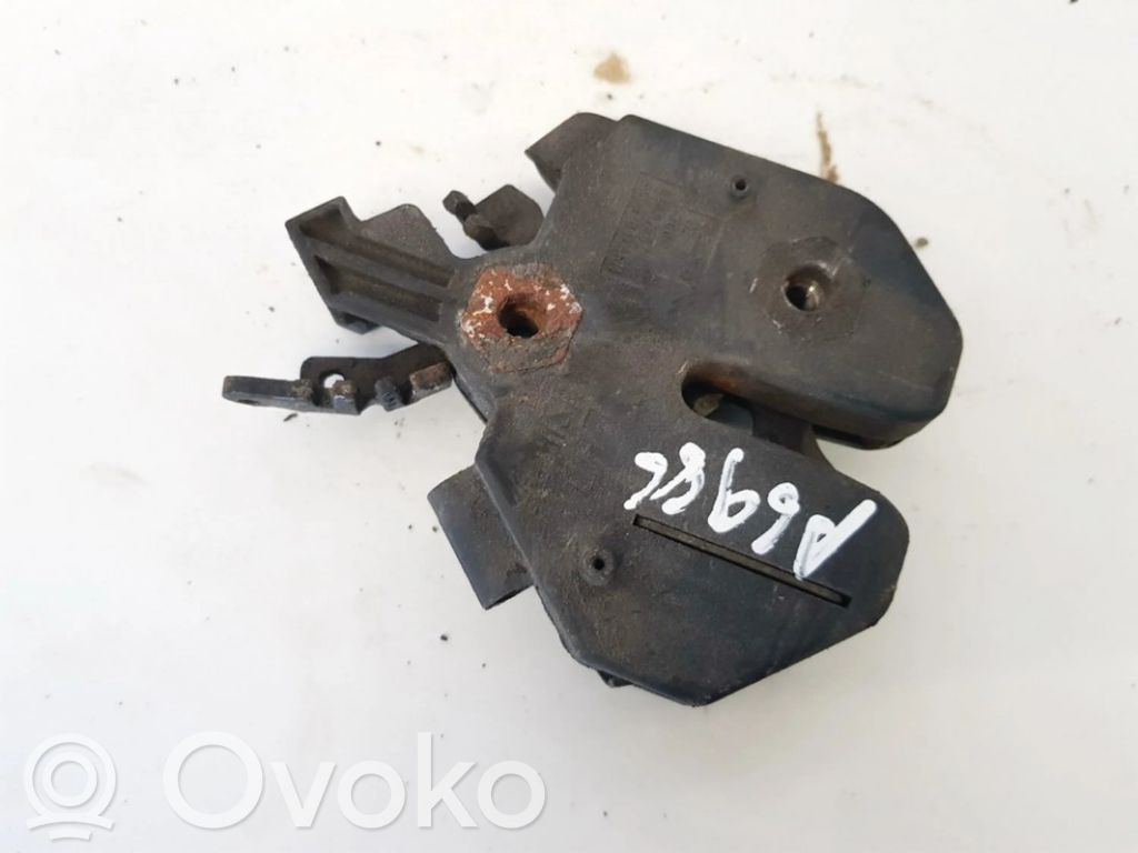Volvo S60 Serrure de capot 