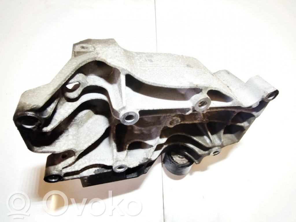 BMW 1 E81 E87 Halterung Lager Motor 