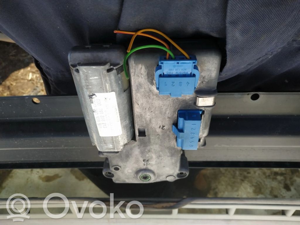 Audi A4 S4 B5 8D Motore/attuatore 