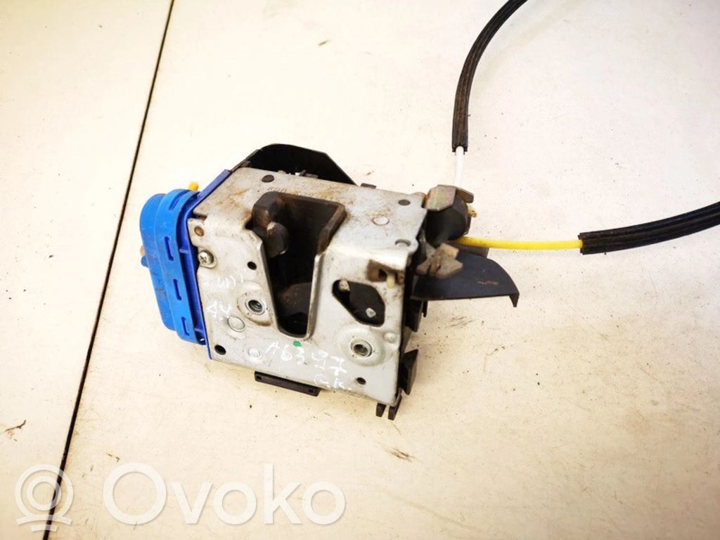 Serrure de porte arrière   8D0839015A,8D0839015A
