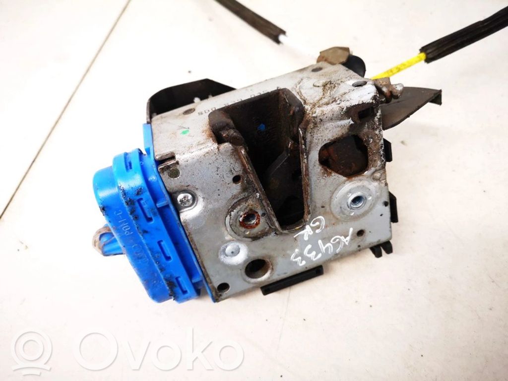 Serrure de porte arrière   8D0839015A,8D0839015A