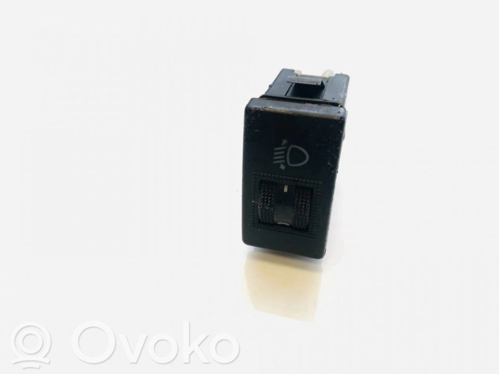 Bouton commande réglage hauteur de phares   8D0941301,8D0941301