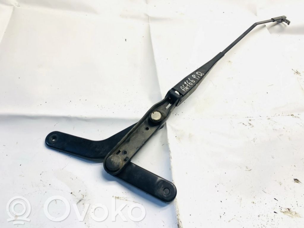 Front wiper blade arm   3M5117526CD,3M5117526CD