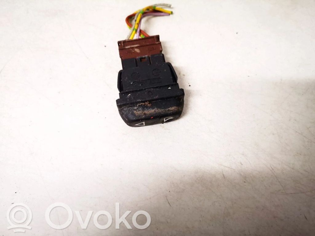 Interruptor del elevalunas eléctrico   0012543037,0265216771,0285001482,0369001852,09185414,09185415,1000018010,110204S10356,1138002350,11EC004520434,1456359,1952301653,1J0129620,1K0907951,2924025020,2S6T7C534AA,36700SEAE11,37740PGKAA010,3M5T13480AC,4B0858005F,4B0864261,51299014B,5145101020,532625,532890F010,55781F010,601720,624800F010,674919,6PV00860000,77202SDAA0AA,8403044020,847513K000,847613K100,847803K110,8826621090,93BG17B676BA,958194377700,96347726XT04,9665368980,9682387877,CSW057903,E5E92M,V23136J4X43