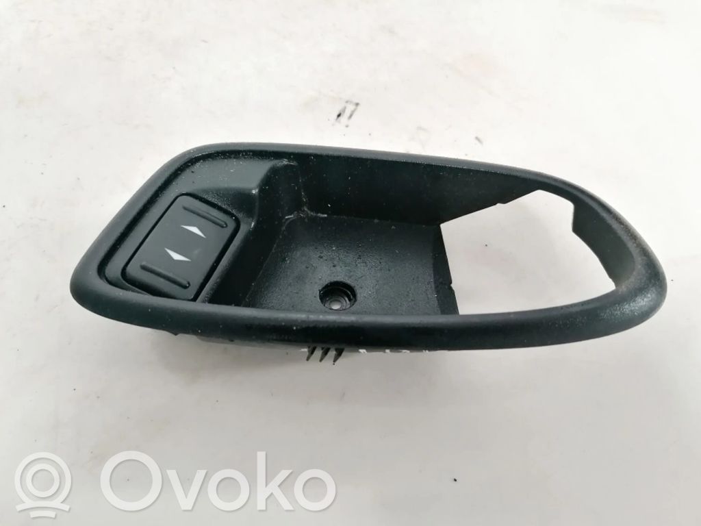 Ford Mondeo MK IV Przyciski szyb 