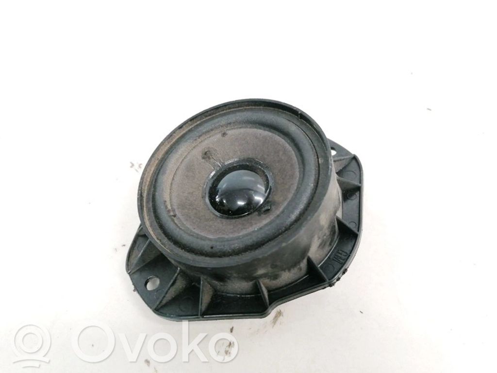 Opel Vectra B Etuoven kaiutin 