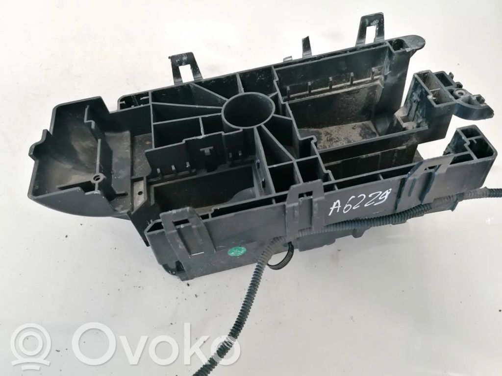 Chevrolet Cruze Podstawa / Obudowa akumulatora 