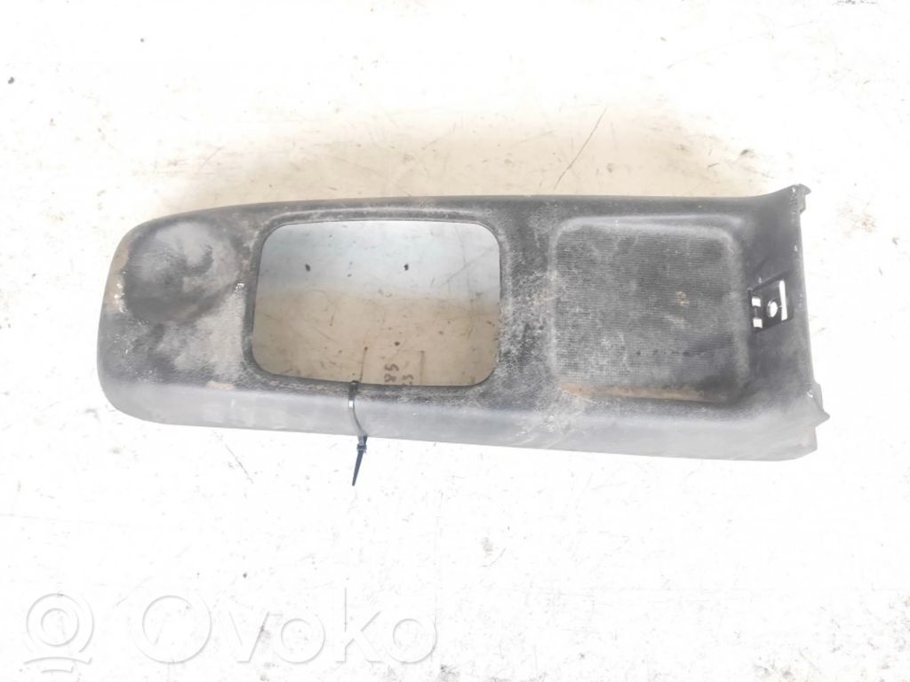 Opel Corsa B Kita salono detalė 