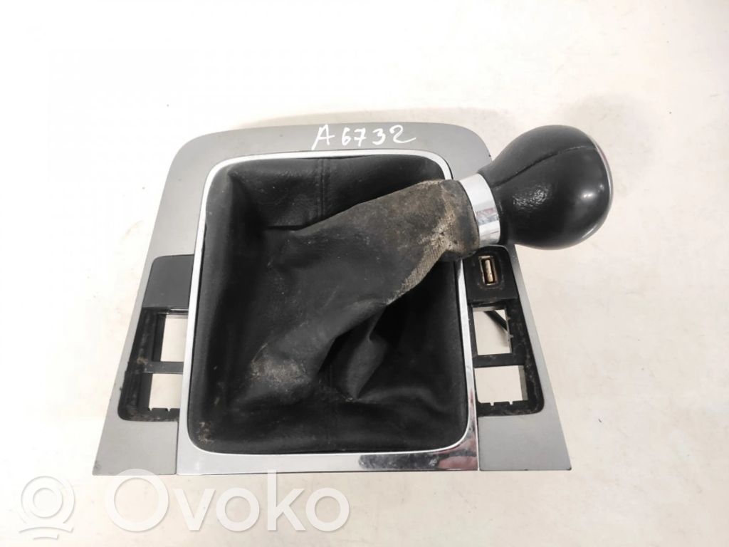 Volkswagen PASSAT B6 Alte piese de interior 