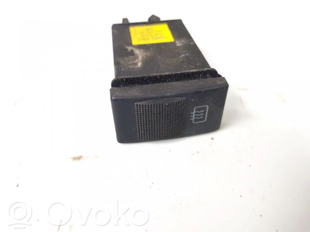 Tuulilasinlämmittimen kytkin   4D0941503,4D0941503