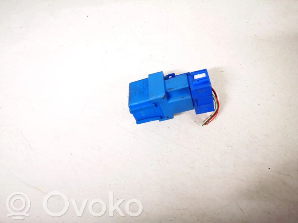 Nissan Primera Alte relee 