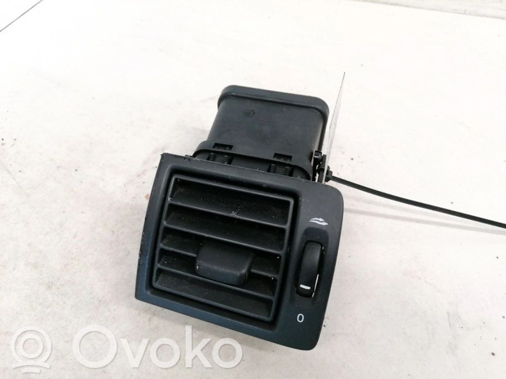 Volvo V50 Rejilla de ventilación central del panel 
