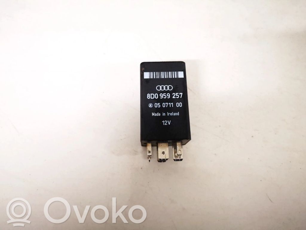 Otros relés   8D0959257,05071100,05071100,8D0959257