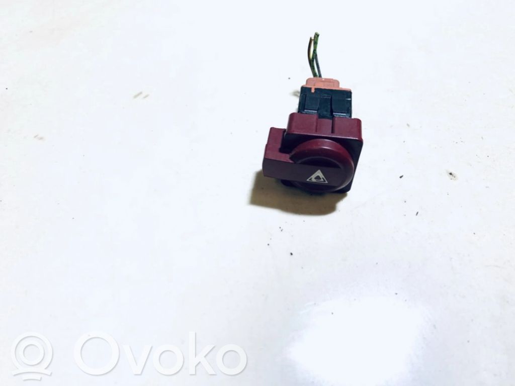 Botón interruptor de luz de peligro   96480877KR,96480877KR