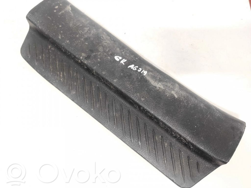 Capac prag spate   GJ6A68730,GJ6A68730