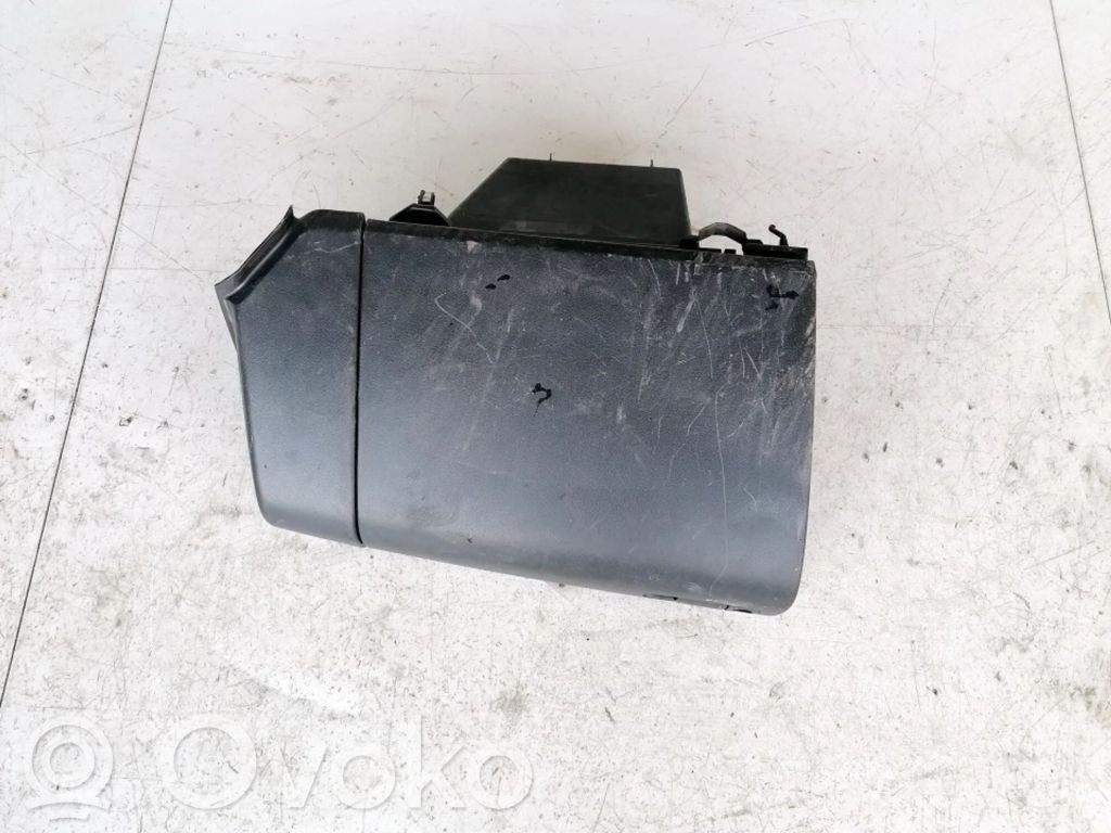 Mazda 3 I Glove box 