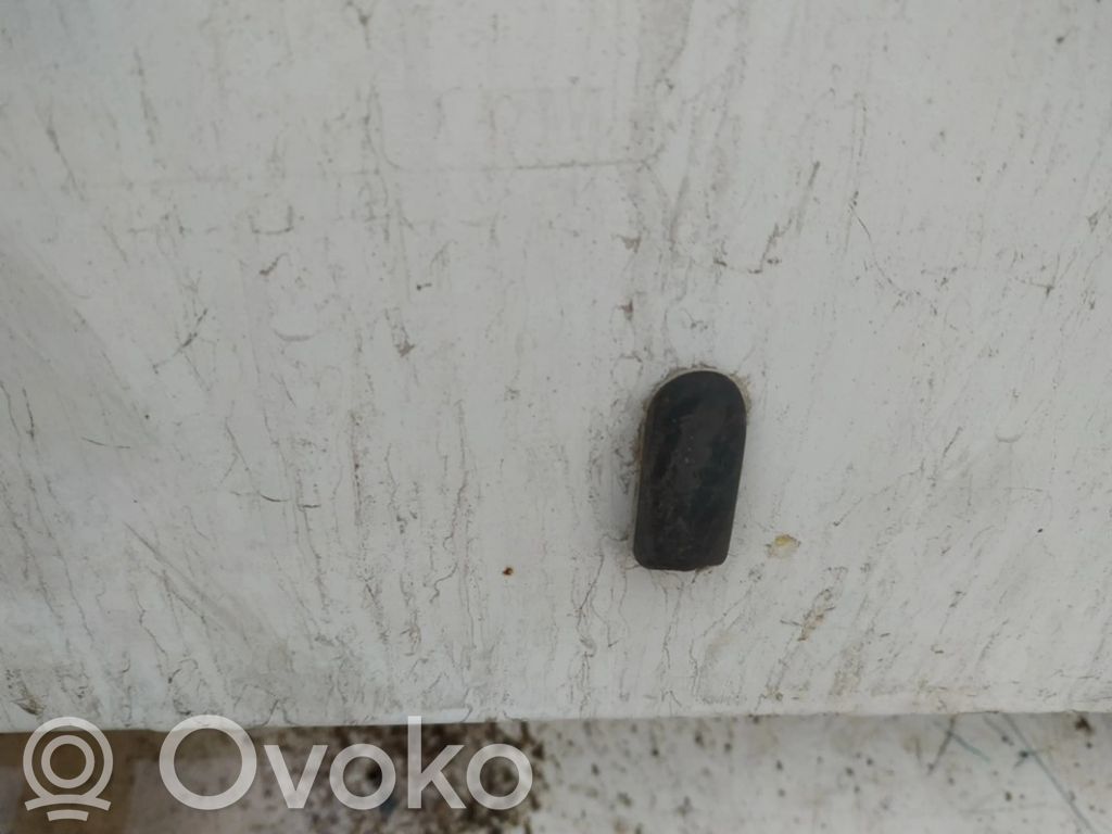 Volkswagen Golf III Langų skysčio purkštukas (-ai) priekinio stiklo 