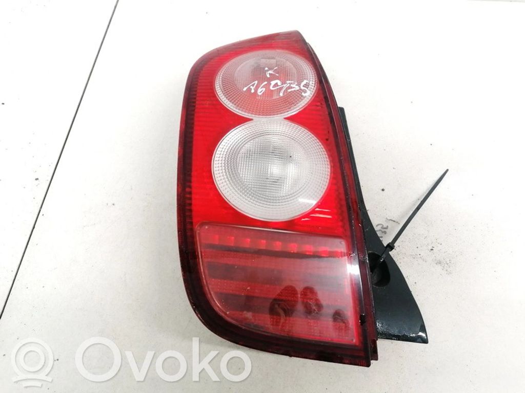 Nissan Micra Feux arrière / postérieurs