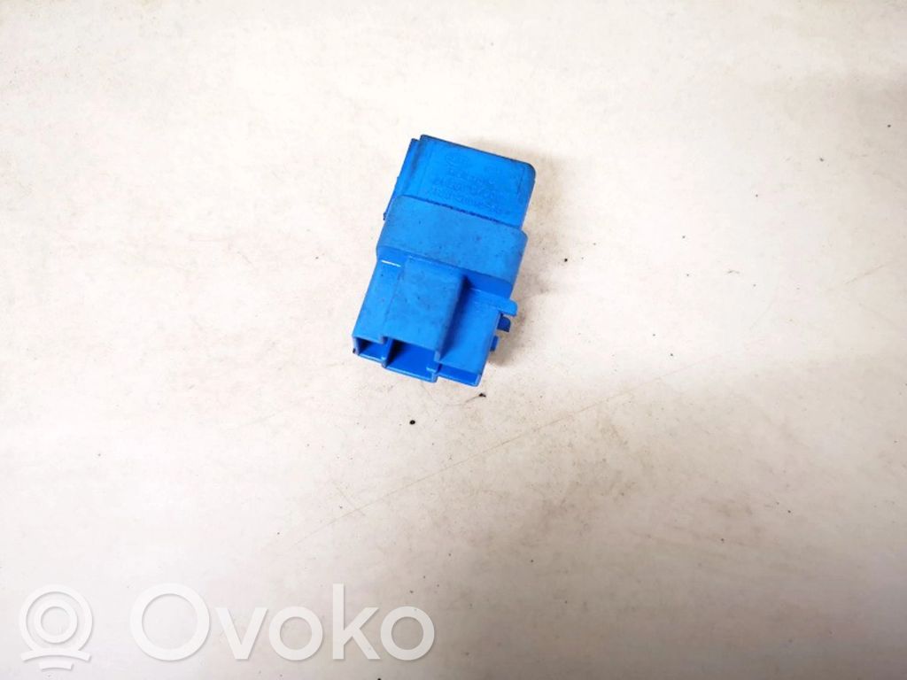 Nissan Primera Alte relee 