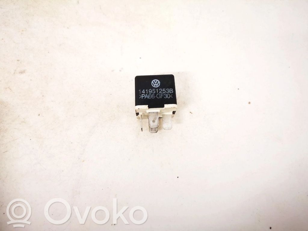 Skoda Octavia Mk2 (1Z) Alte relee 