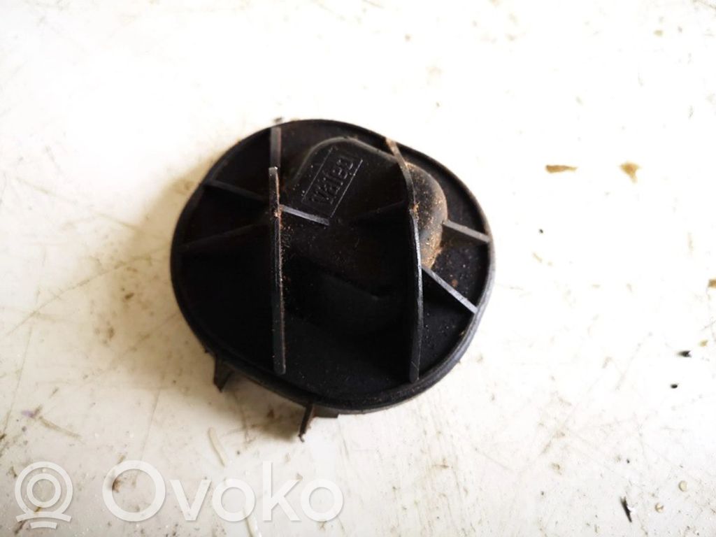 Nissan Primera Cache-poussière de phare avant