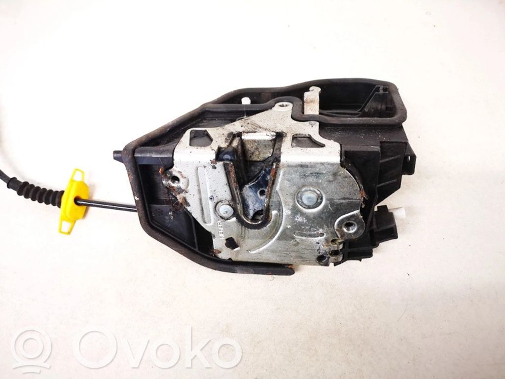 BMW X3 E83 Serratura portiera anteriore 