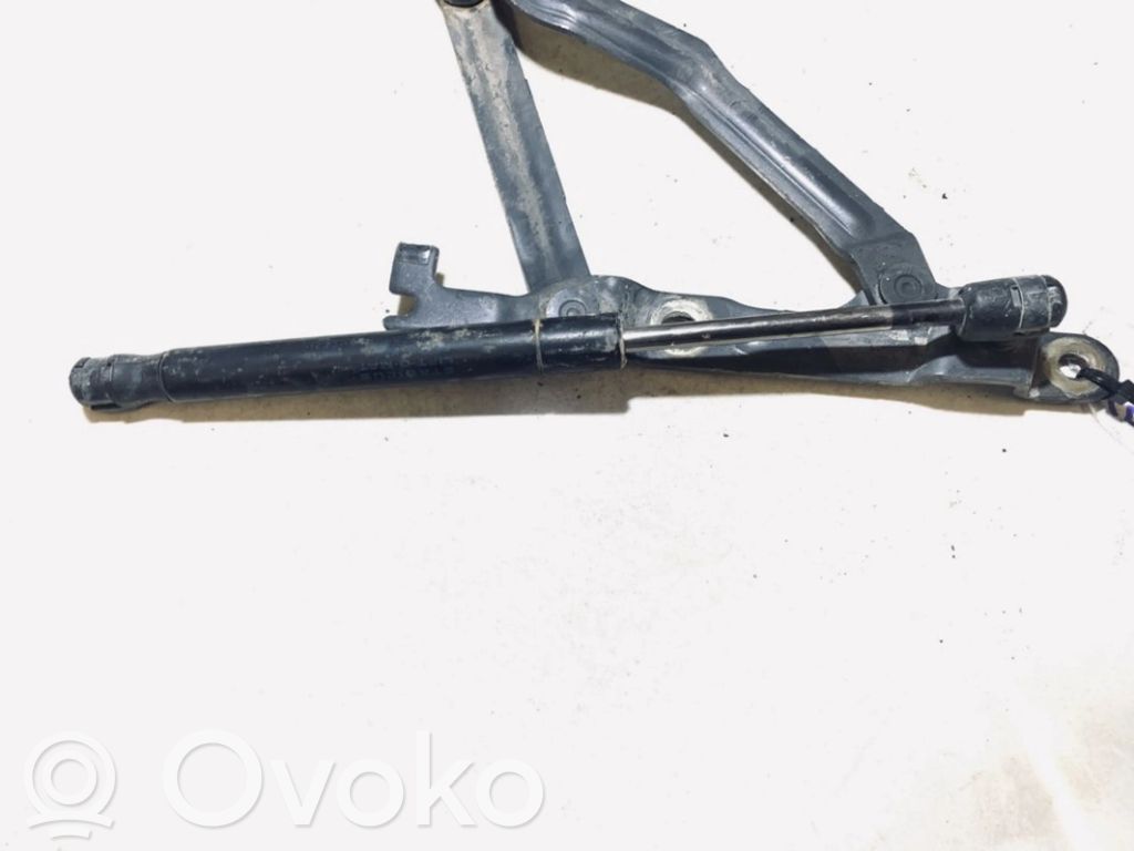 Mazda 6 Tailgate/trunk strut/damper 