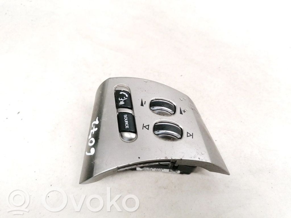Jaguar XF Pulsanti/interruttori sul volante 