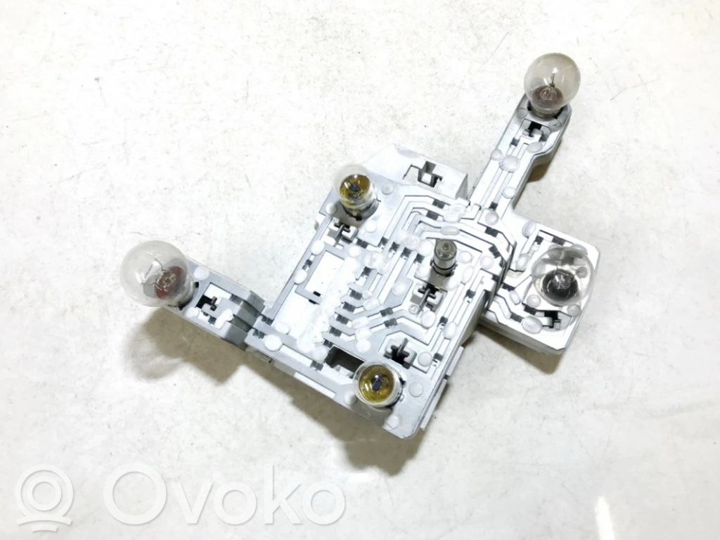 Ford Mondeo Mk III Porte ampoule de feu arrière