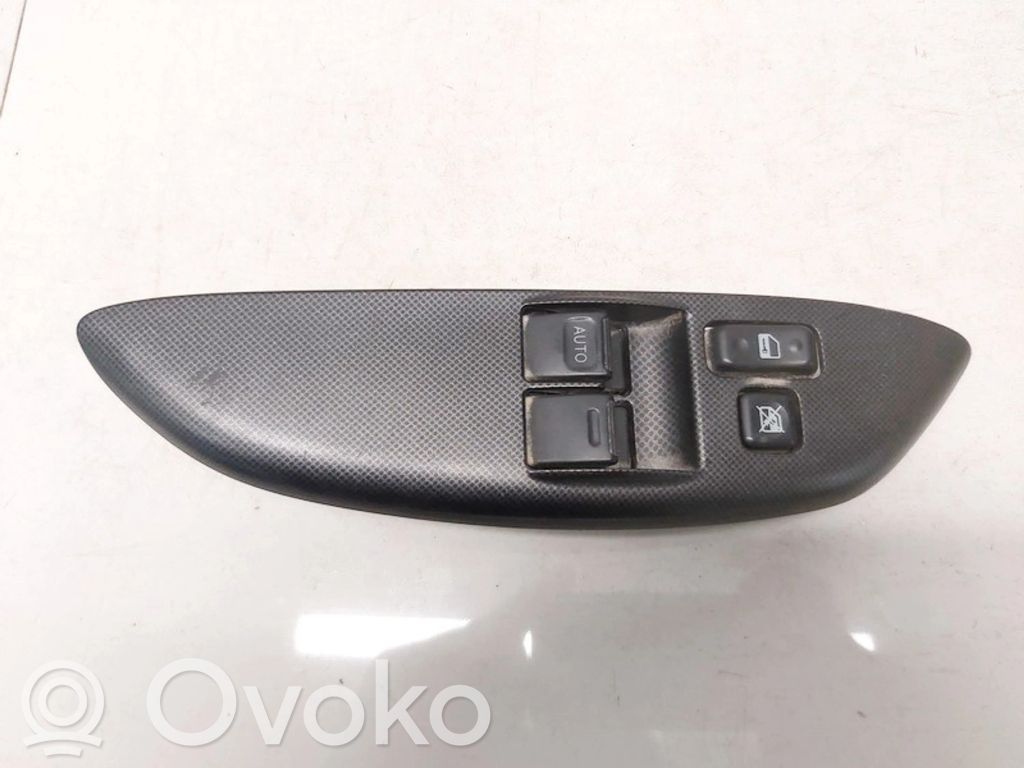 Toyota Yaris Interruttore di controllo dell’alzacristalli elettrico 